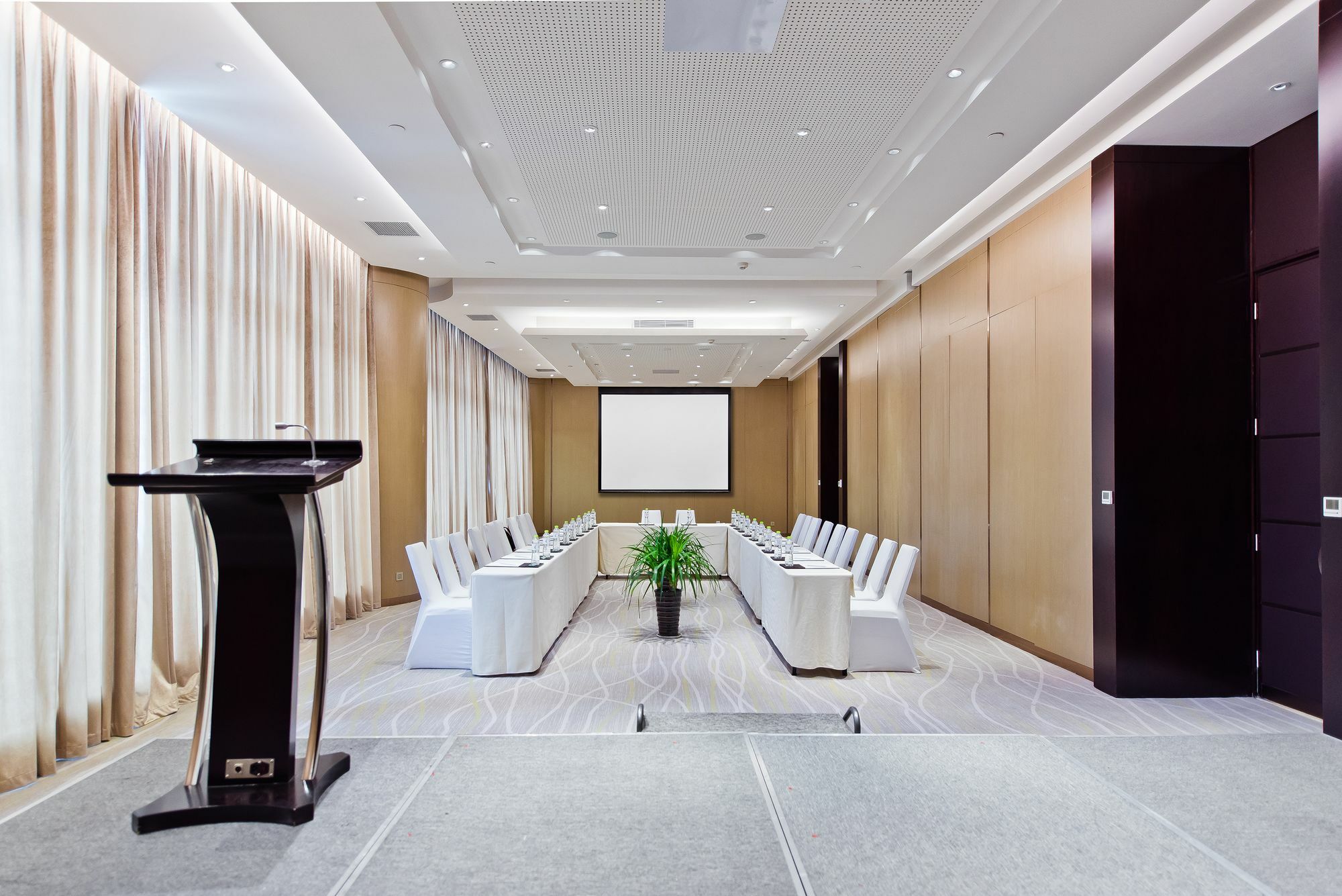 Sheraton Qingdao West Coast Екстер'єр фото